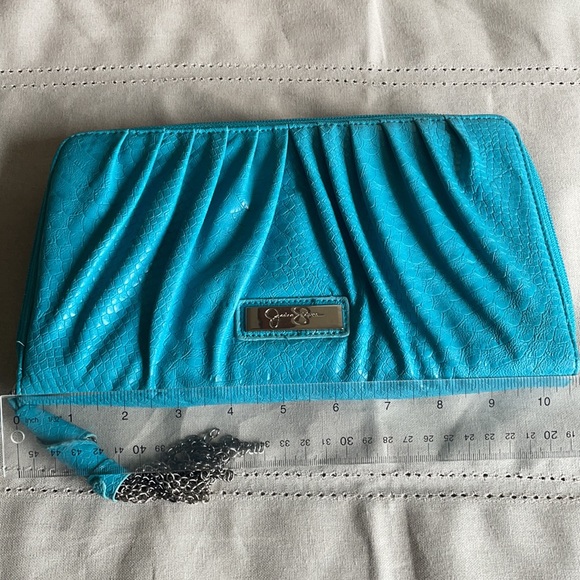 COPY - Jessica Simpson Clutch - Picture 6 of 6